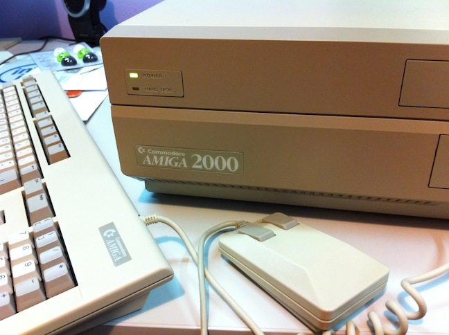 A2000 - Keyboard and Tank Mouse.JPG